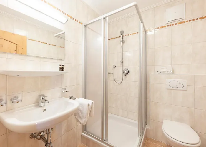 Michaela * ניוסטיפט אים סטובאיטל